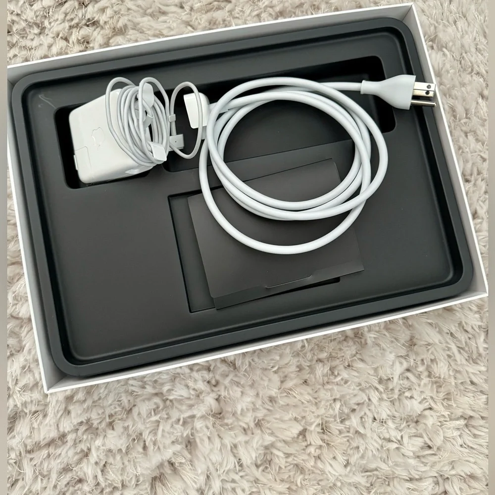 MacBook Air 13-inch